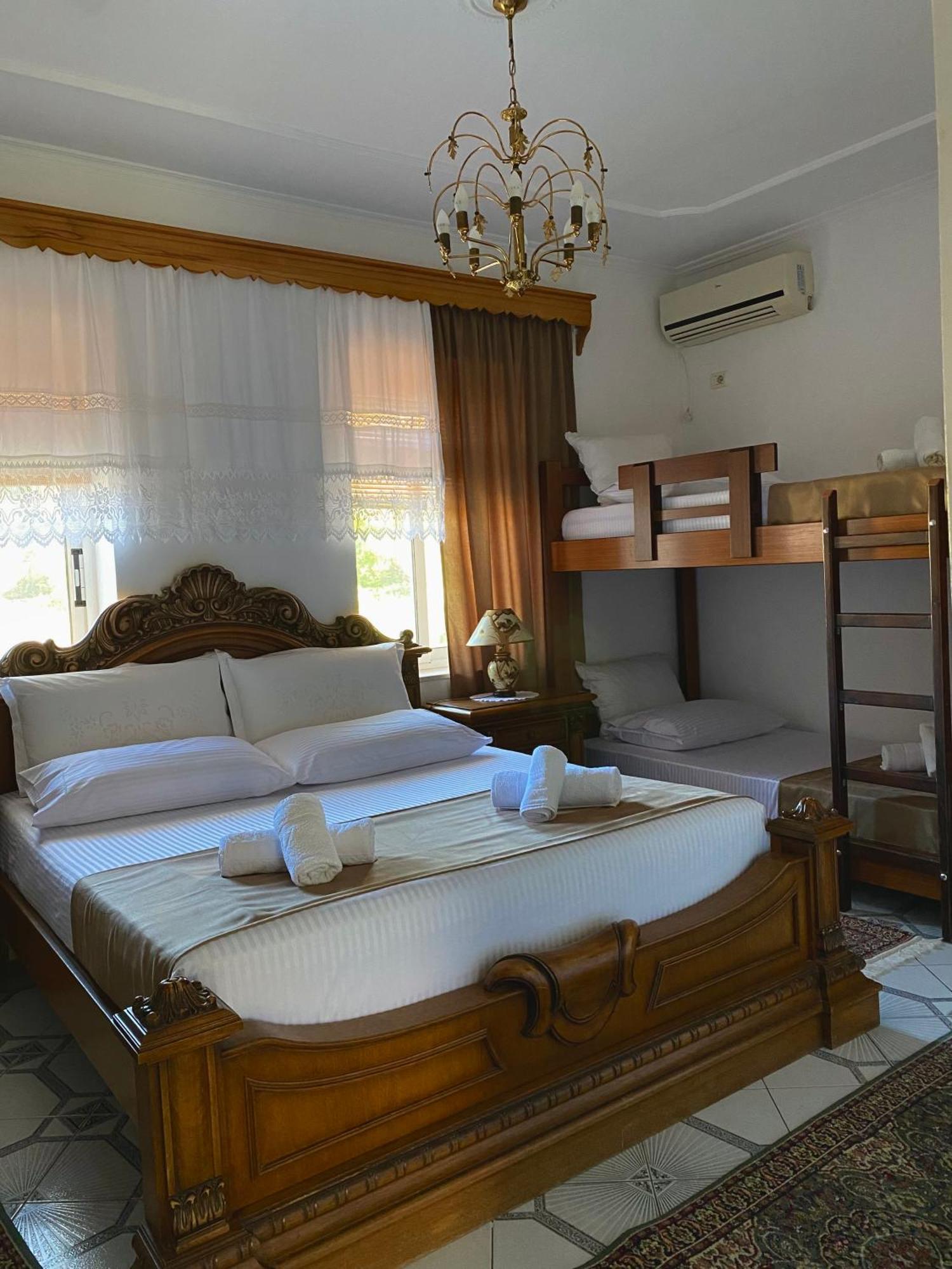 Yuri Guest House Gjirokaster Exterior photo