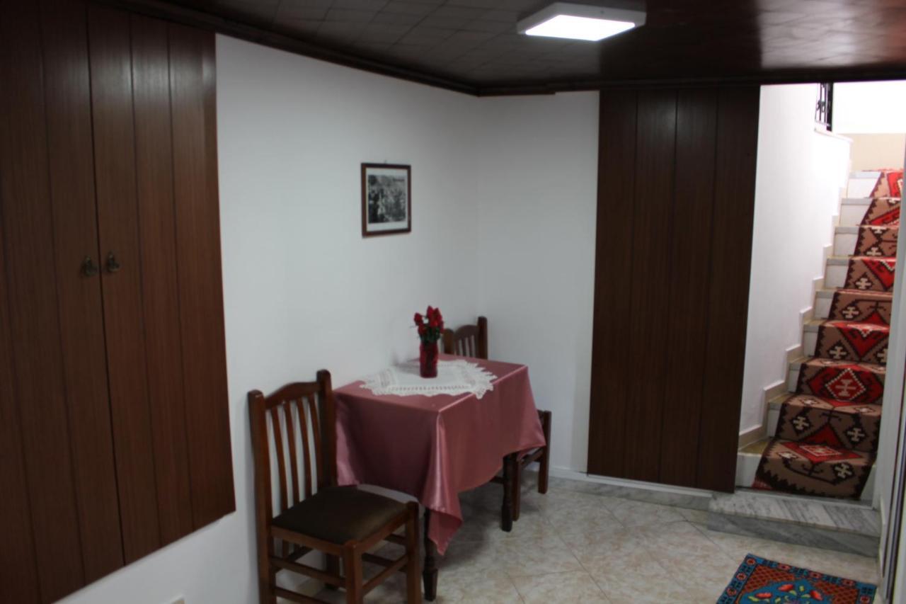 Yuri Guest House Gjirokaster Exterior photo